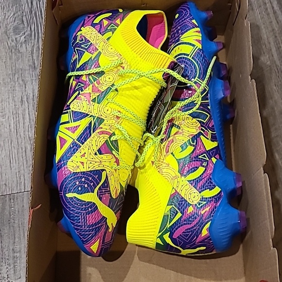 PUMA Future Ultimate Energy Soccer Cleats Size 10 main image 5